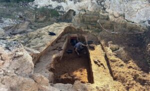 Descubren restos funerarios de hace 3.500 años que permitirán investigar los rituales en la Edad de Bronce en Mallorca
