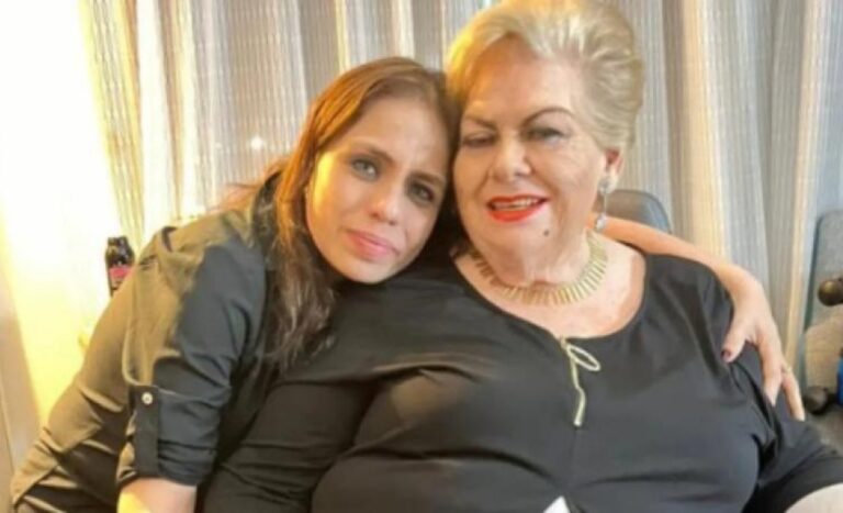 Paquita la del Barrio y su hija Martha Elena