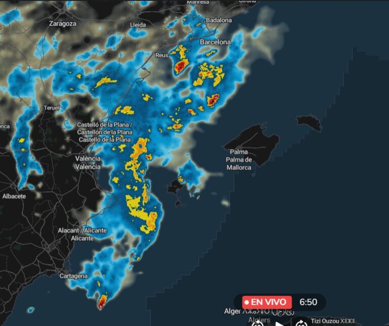 Situaci&oacute;n de la tormenta Adam a las 6:50 del domingo.