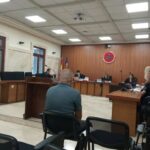 Juicio por presunta violación: niega la agresión, pero admite que miró los genitales de su pareja para «comprobar» algo
