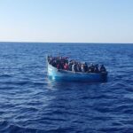 Rescatan a 30 inmigrantes en una patera a 60 millas de Ibiza